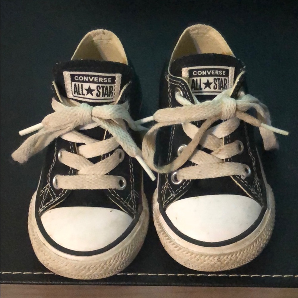 Black converse
